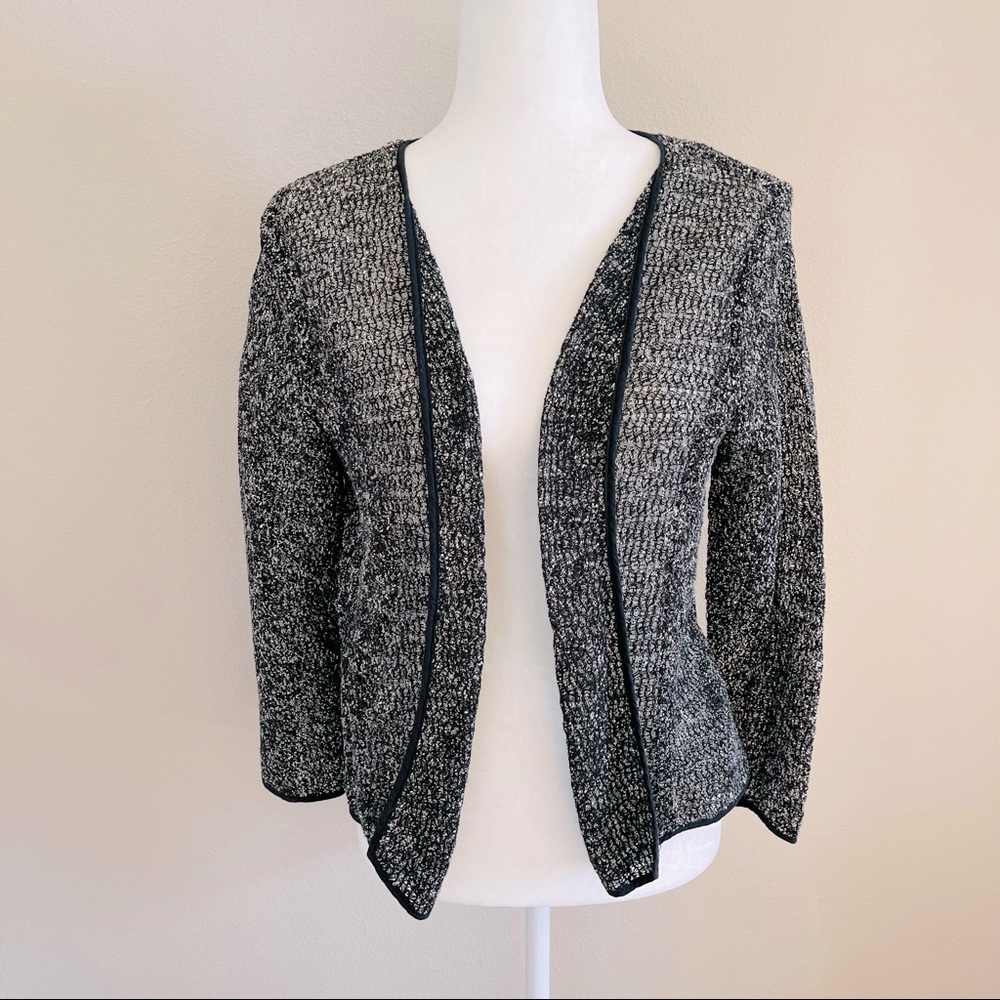 🌹 Alfani Black and White Open Front Blazer in Size Small